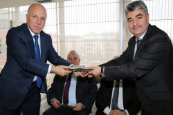 SK Genel Mdr Altay, Bakan Sekmen'i Ziyaret Etti