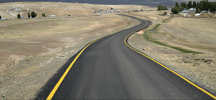 BÜYÜKŞEHİR YOL YAPIMINDA DA ZİRVEDE  