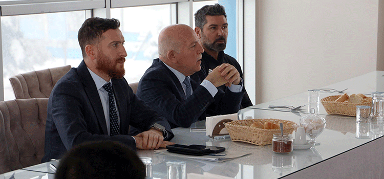 BAŞKAN SEKMEN’DEN ERZURUMSPOR’A MORAL ZİYARETİ