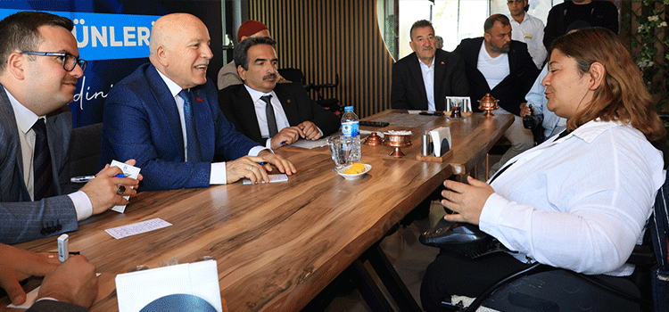 BAŞKAN SEKMEN ‘ARZUHAL GÜNLERİ’NDE ENGELLİLERİN SORUNLARINI DİNLEDİ