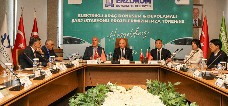 ERZURUM’A DEV YATIRIM: “ELEKTRİKLİ ARAÇ DÖNÜŞÜMÜ VE ENERJİ  DEPOLAMALI ŞARJ İSTASYONLARI KURULACAK”